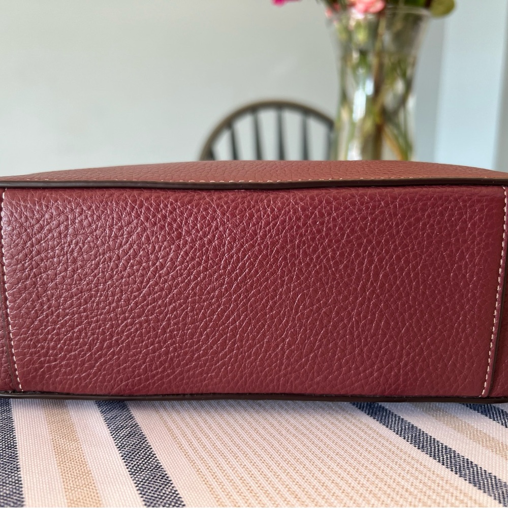 Coach Heritage Messenger Leather Crossbody Bag in Wine - Picture 6 of 12